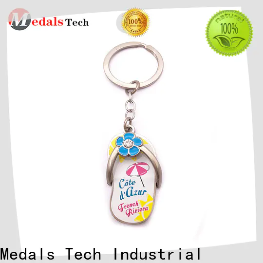 Medals Tech gold custom logo keychains series for woman