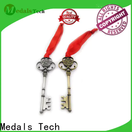 Medals Tech back metal promotional keychains company for adults