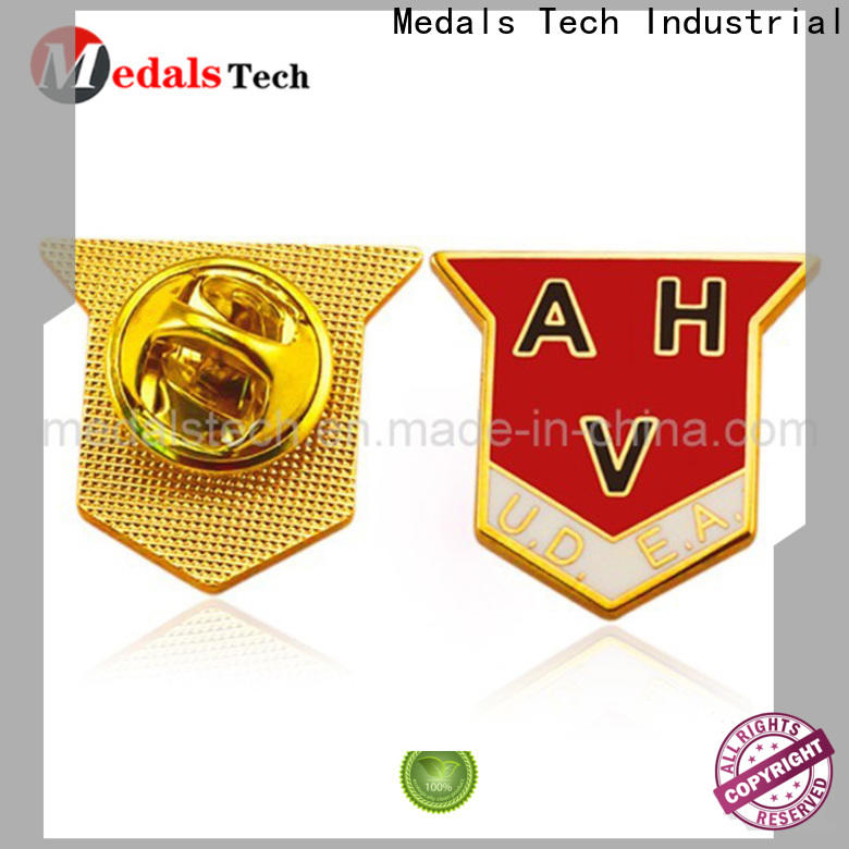 Medals Tech price lapel pin on shirt for business for man