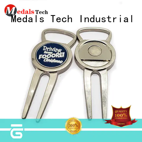 Medals Tech accessory define divot with good price for adults