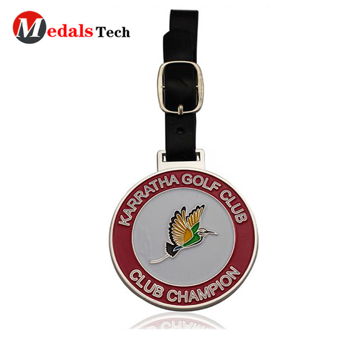 China manufacture popular shinny bronze zinc alloy golf bag tag with leather belt