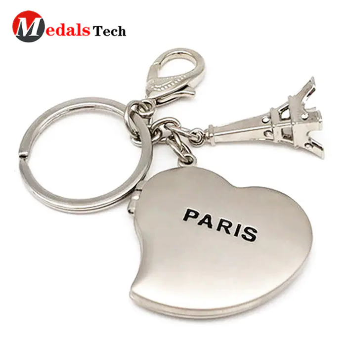 Factory direct sale metal leather heart shape custom keychain