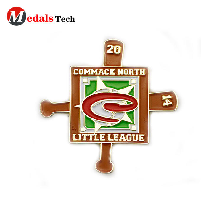 Wholesale unique baseball sport made metal  3d logo badge