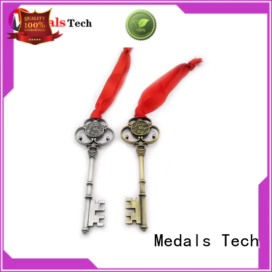 Medals Tech keychain supplies directly sale for man