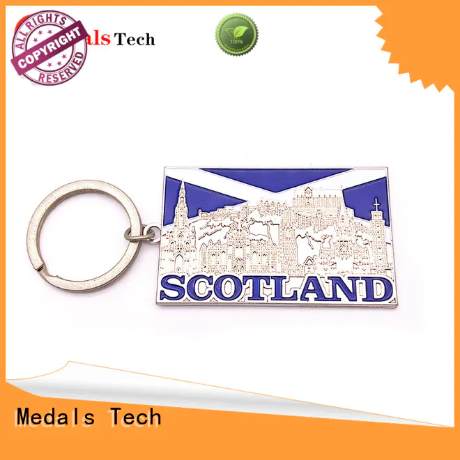 Medals Tech gold name keychains customized for souvenir