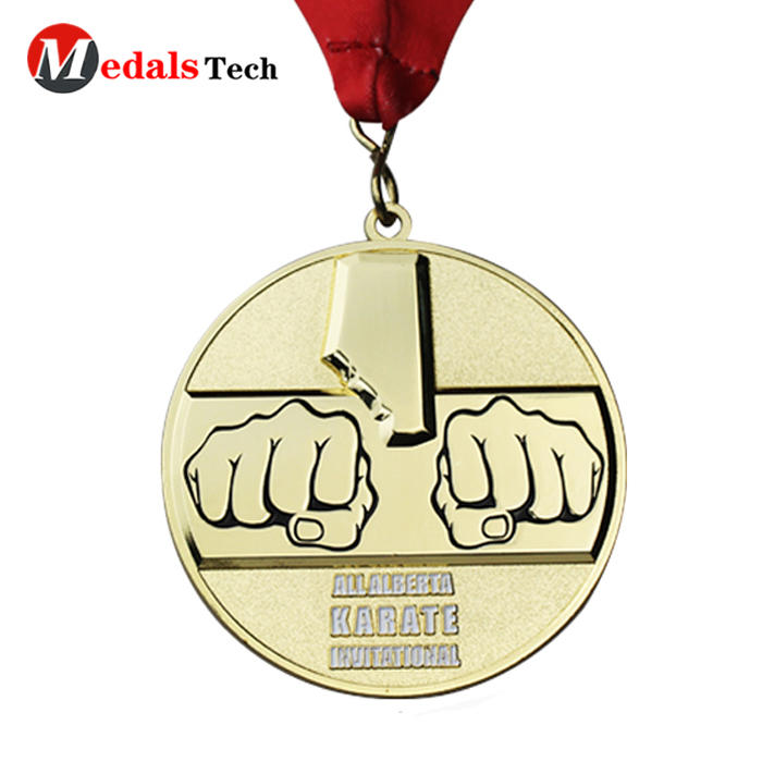 Custom promotional gold plated metal medals with wine stopper