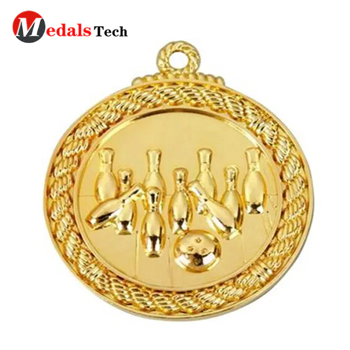 Hot sale guaranteed quality gold plated catholic religious souvenirs medal